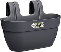 Cómo Mantener tus Jardineras para Balcón Saludables y Fuertes